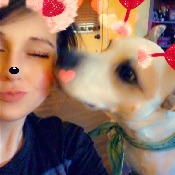 Meet your Posher, Britney - Picture 1 of 1